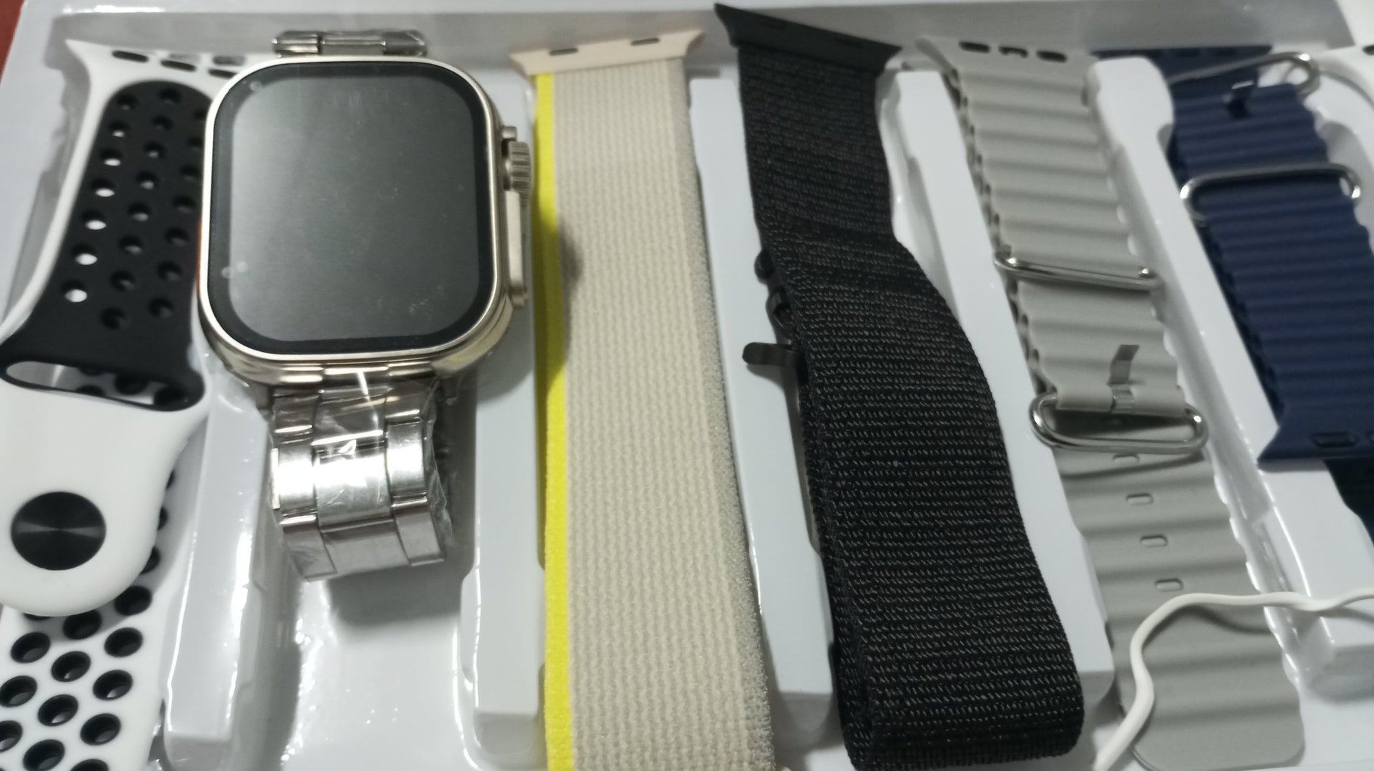 Reloj Inteligente Ultra 2 con Set de 7 Pulseras – Personaliza Tu Estilo